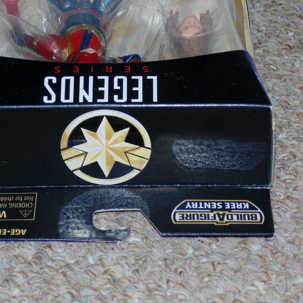 Hasbro Marvel Legends 6" Captain Marvel in Uniform MIB Brand New BAF Kree Sentry - Picture 8 of 10